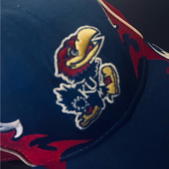 NEW ERA Kansas University KU Jayhawks Tribal Cap Youth 9FORTY style - Picture 6 of 9